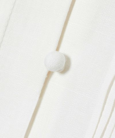 Button up (off white)
