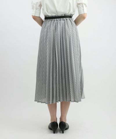 black × white / 158cm