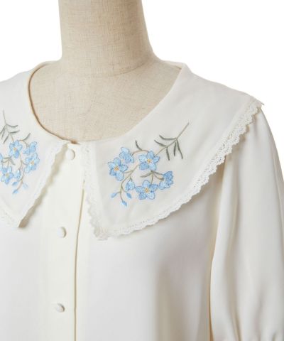 Collar up (white×blue)