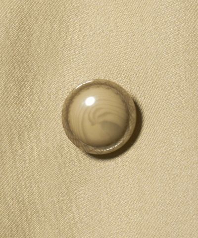 button (beige)