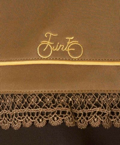 embroidery (brown)
