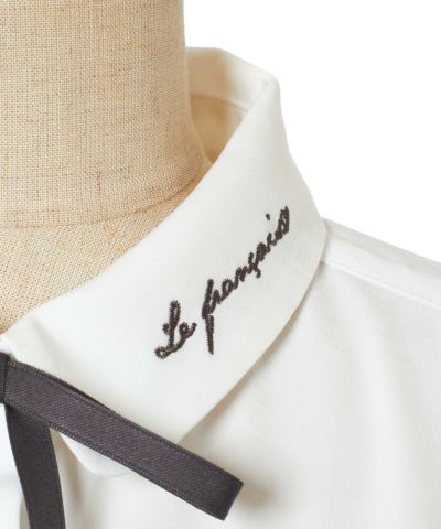 Logo embroidery up (off white×gray)