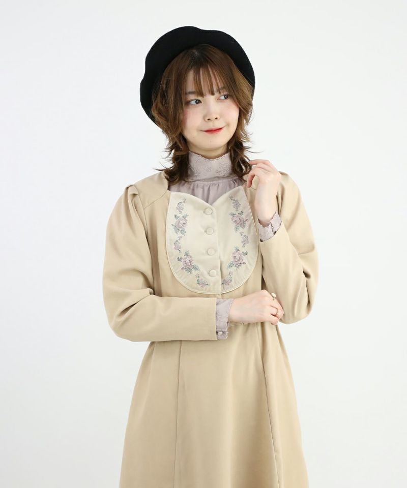 beige / 160cm / layered with a blouse