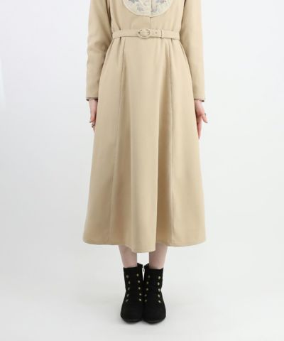 beige / 160cm / layered with a blouse