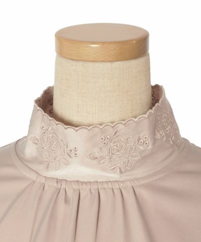 Front up (pink beige)