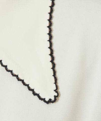 Collar up (off white×navy)