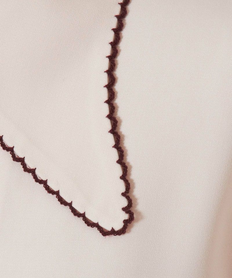 Collar up (beige×red)