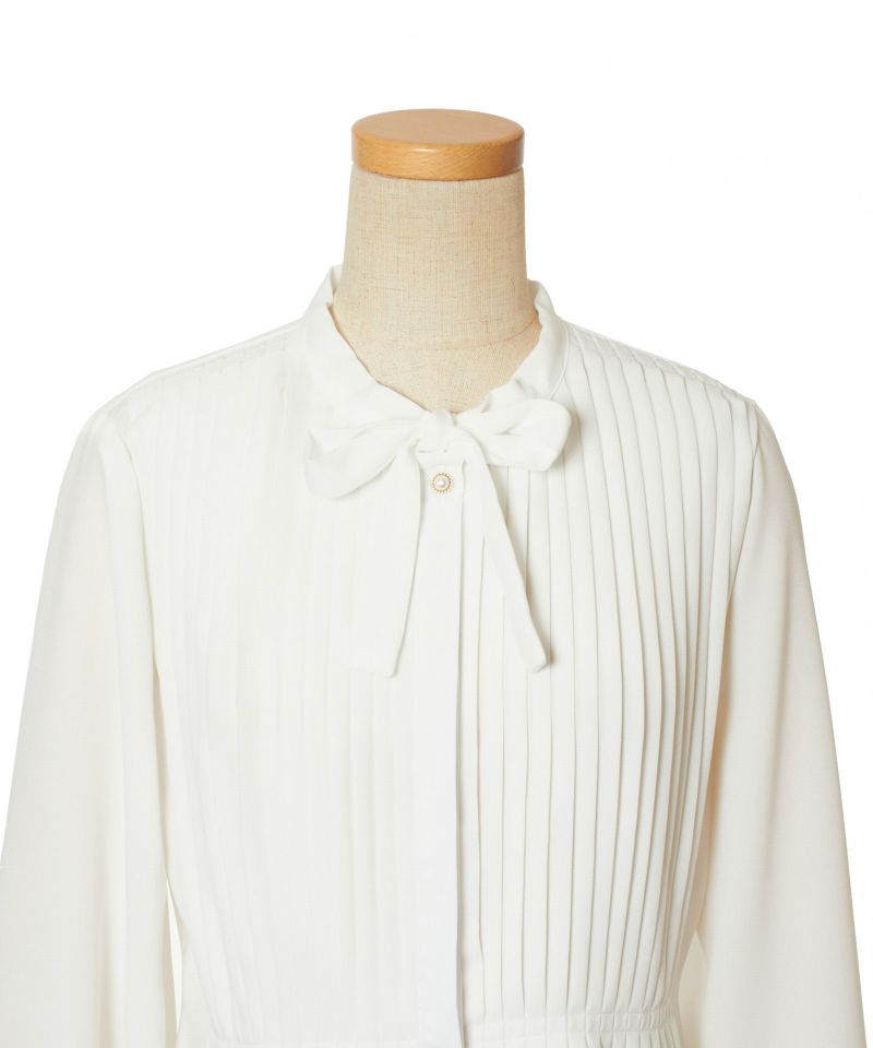 Front up (off white)