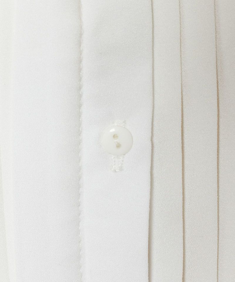 Button up (off white)