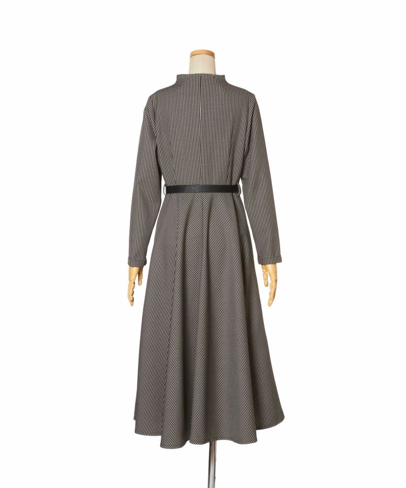 バック (black×white)