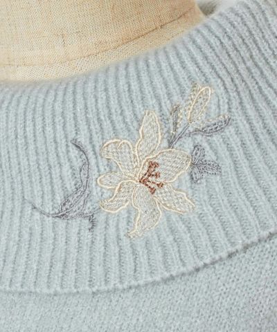 Embroidery (mint)