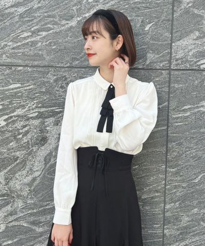 Blouse with multiple ribbon ties/an another angelus [48BF02j019]