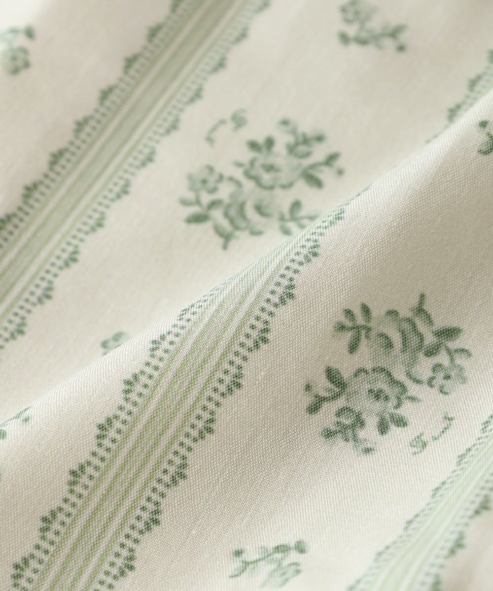 生地アップ (light green×white)