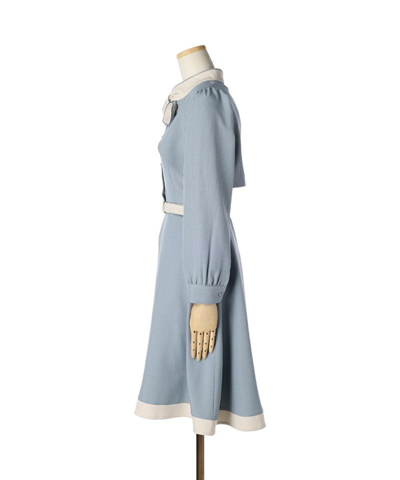 Side (light blue x white)