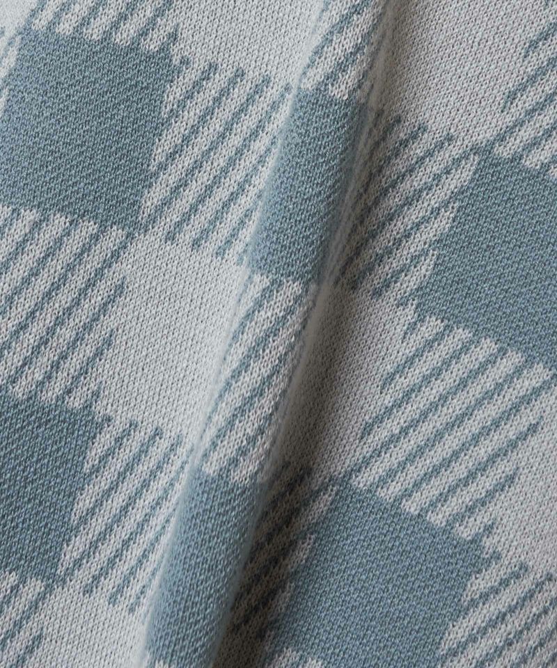 Fabric up (light blue x white)