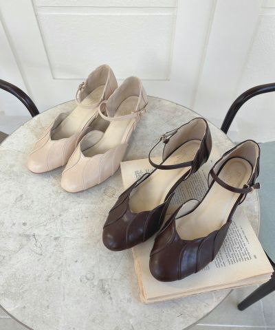 □ Flower petal separate pumps / an another angelus [49BA01c001]