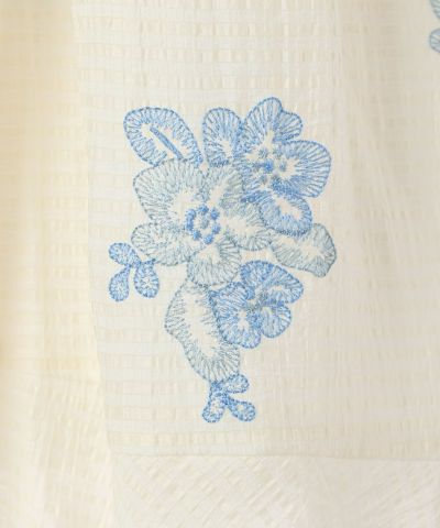 Embroidery up (off white)