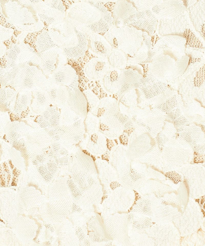 Lace yoke up (ivory)