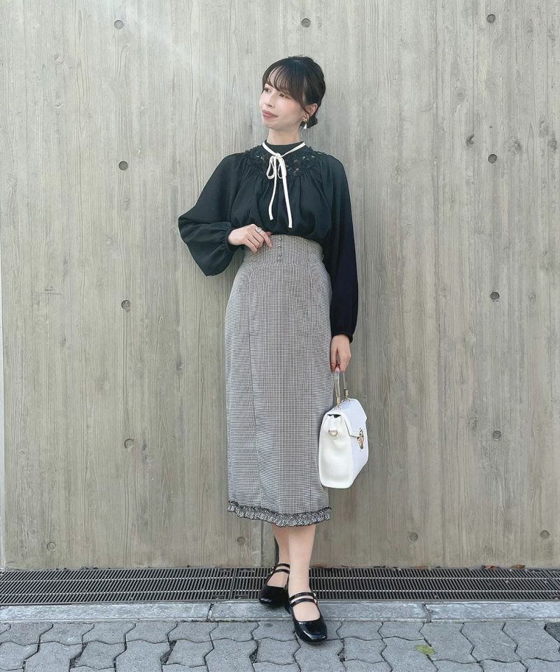 black × white / 158cm