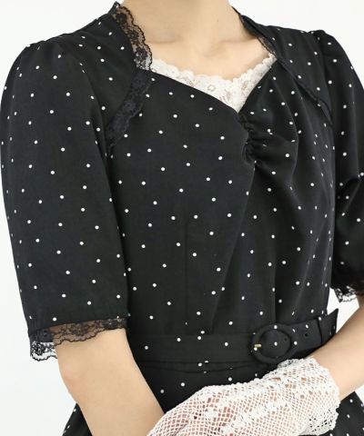 black×white / 165cm / Layered with lace innerwear