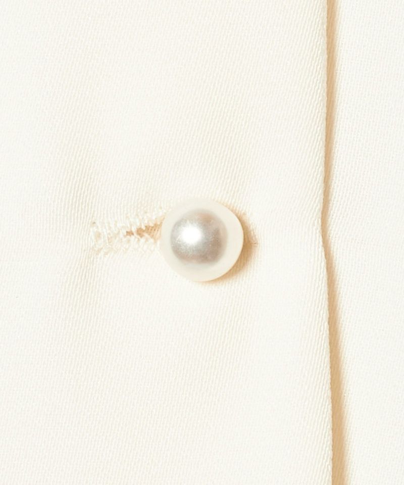 Button up (off white)