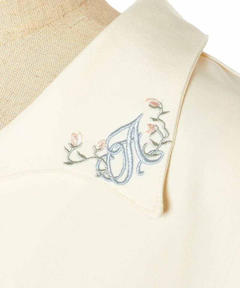 Embroidery up (off white)