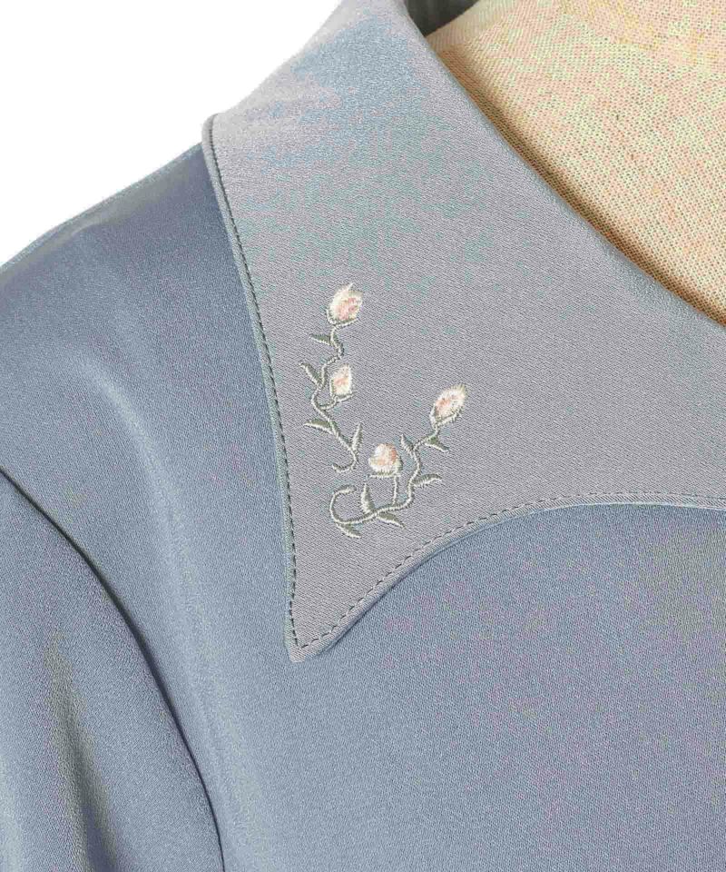 Embroidery up (light blue)