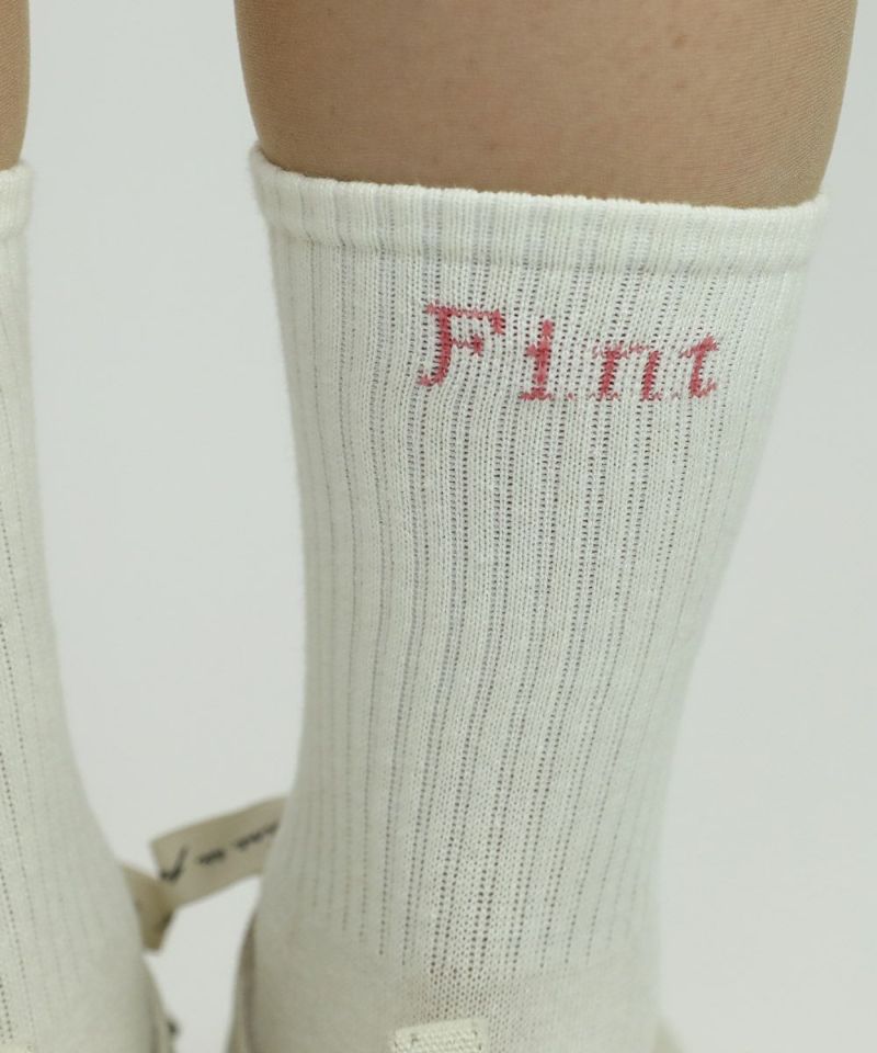 off white × pink