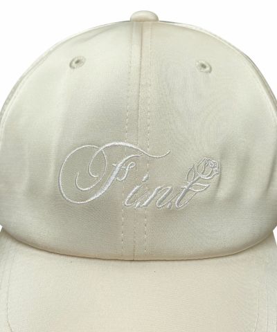 Logo embroidery (ivory)