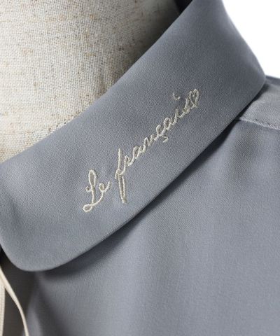 Embroidery up (light gray)