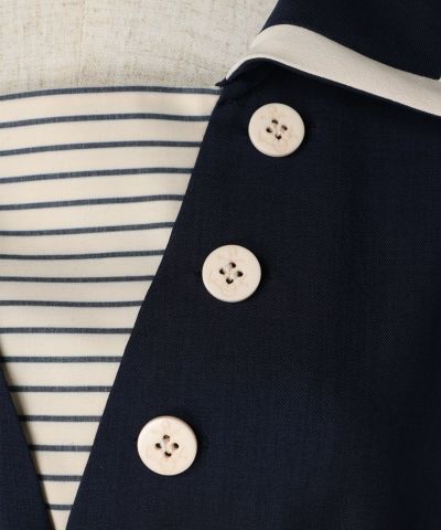 Buttons (navy×white)