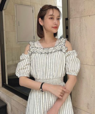 cream / 165cm / Off-shoulder