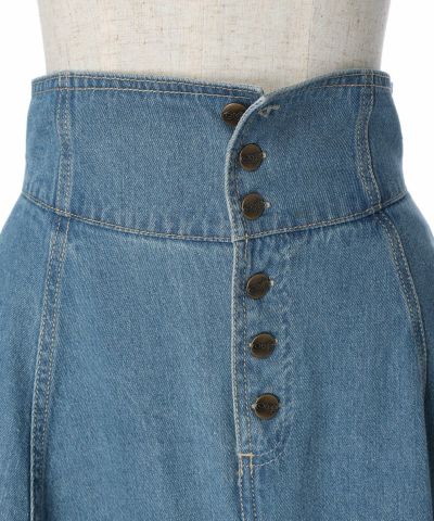 Unbuttoned (light blue)