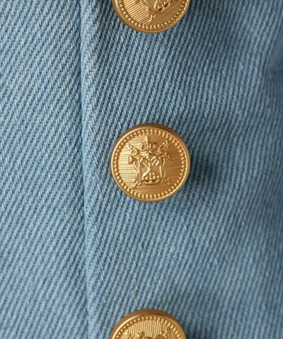 Button (light blue)