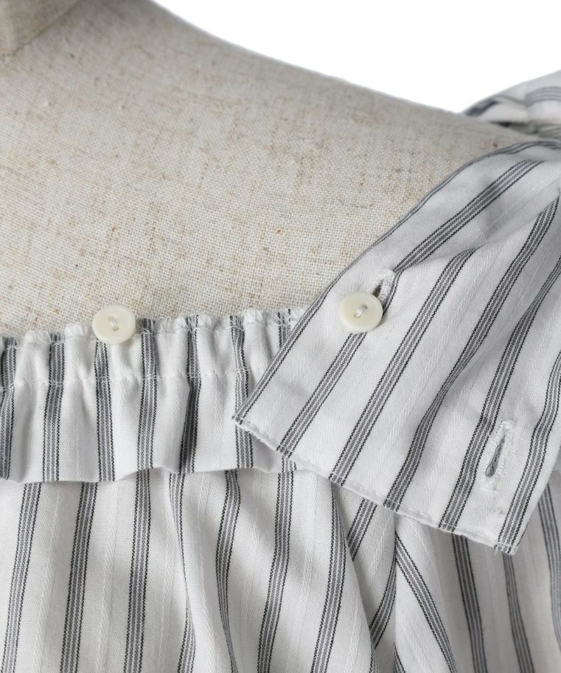 Inner button (off white x black)