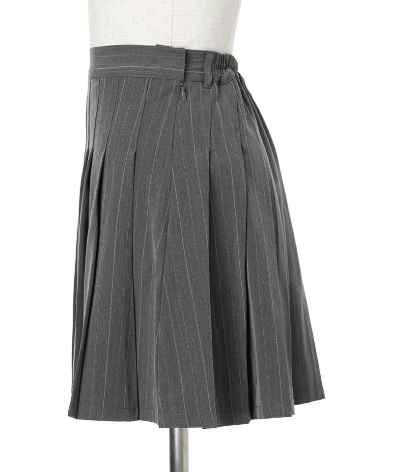 Side (gray x white)