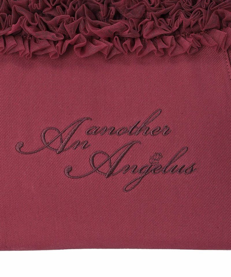 Embroidered logo (red)