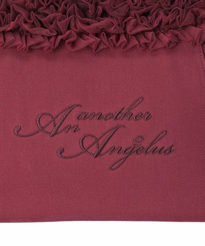 Embroidered logo (red)