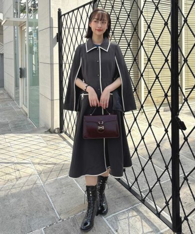 □Bicolor cape sleeve coat/an another angelus [51BD03j002]