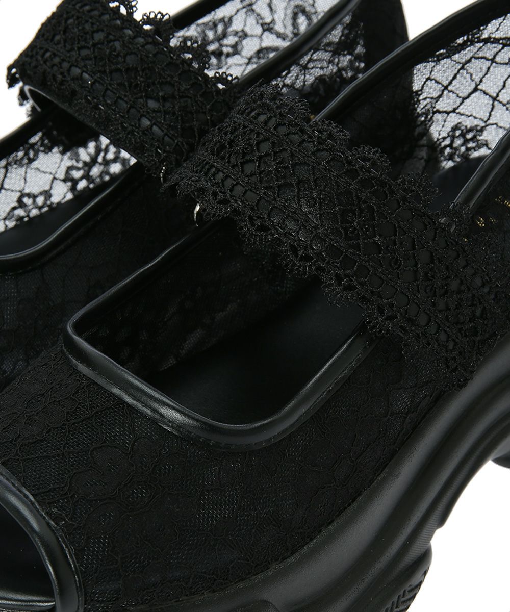 レース部分 (black)