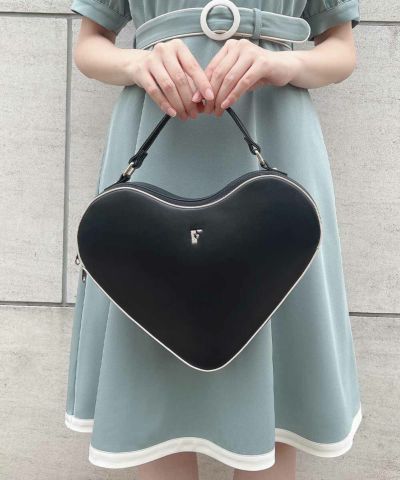 Heart Bag/F i.n.t [53AC04a003]