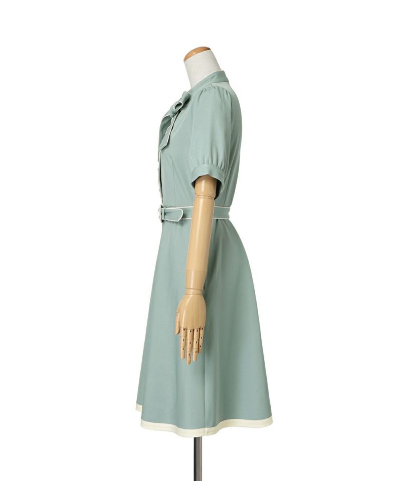Side (light green x white)
