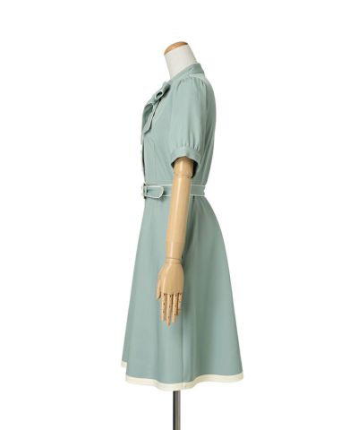 Side (light green x white)