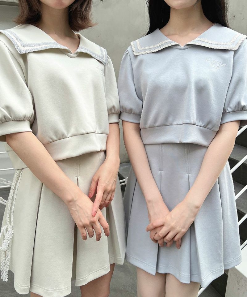 Left: off white / 152cm, Right: light blue / 157cm