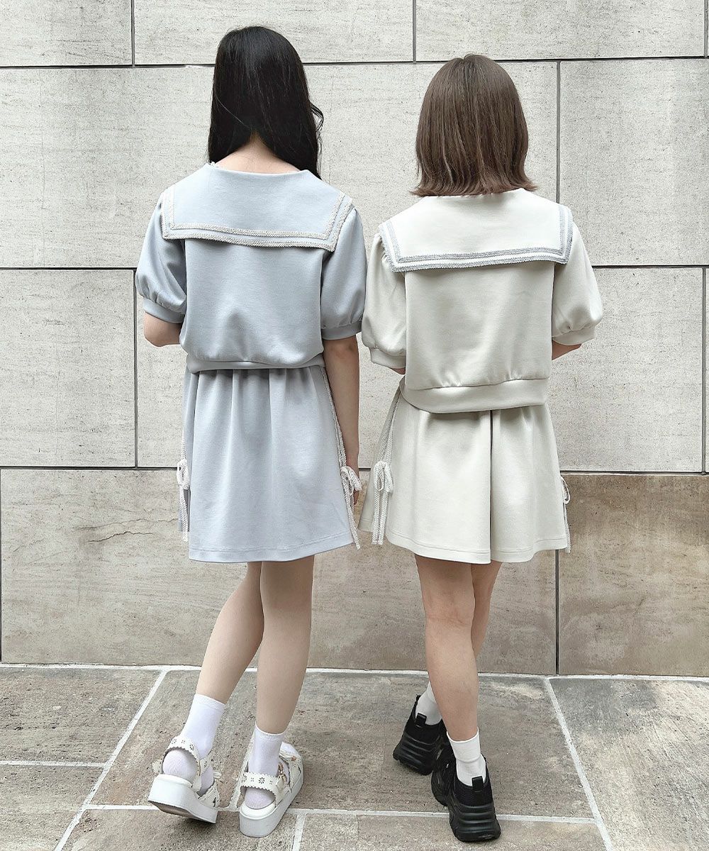 左：light blue / 157cm ,右：off white / 152cm