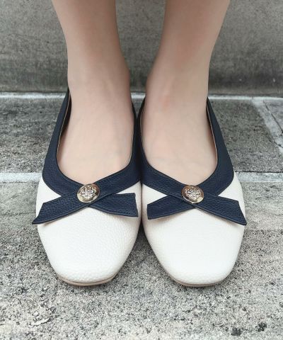 off white × navy
