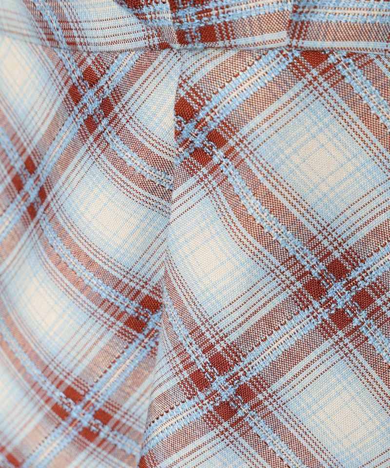 Fabric close-up (blue×red)