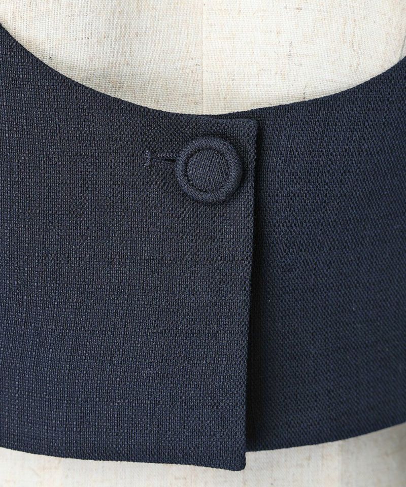 button (navy)