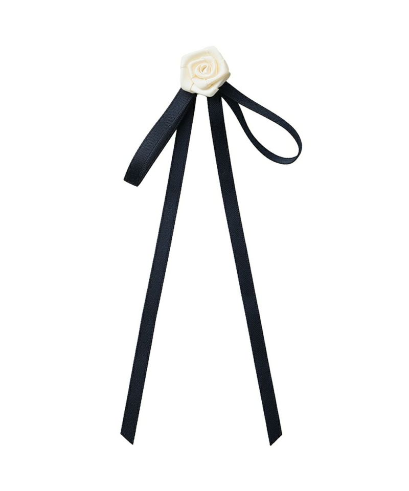 Brooch (light gray)