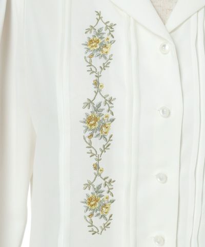 Embroidery (off white)